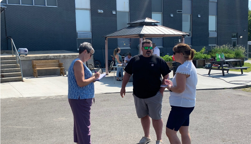 Communities in Bloom judges visiting a ‘gem in Ontario’