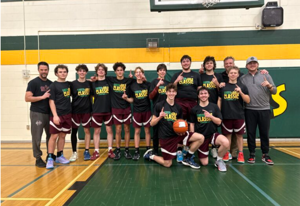 Algonquin wins senior Green and Gold Classic