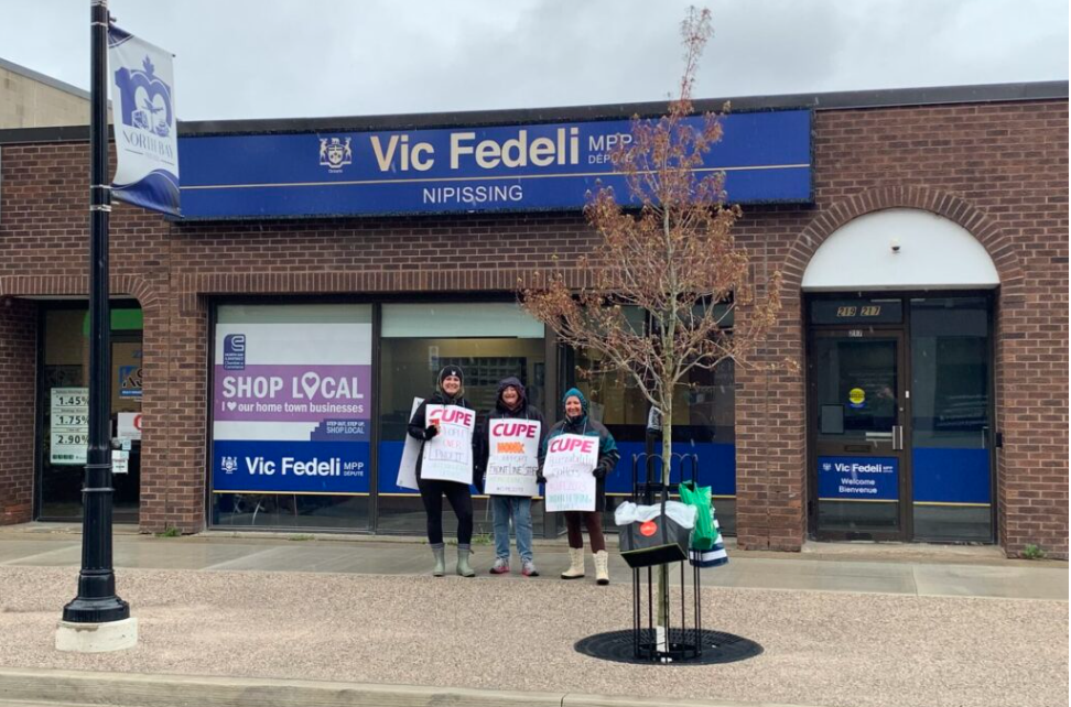 Unions picket outside MPP offices, including Fedeli’s