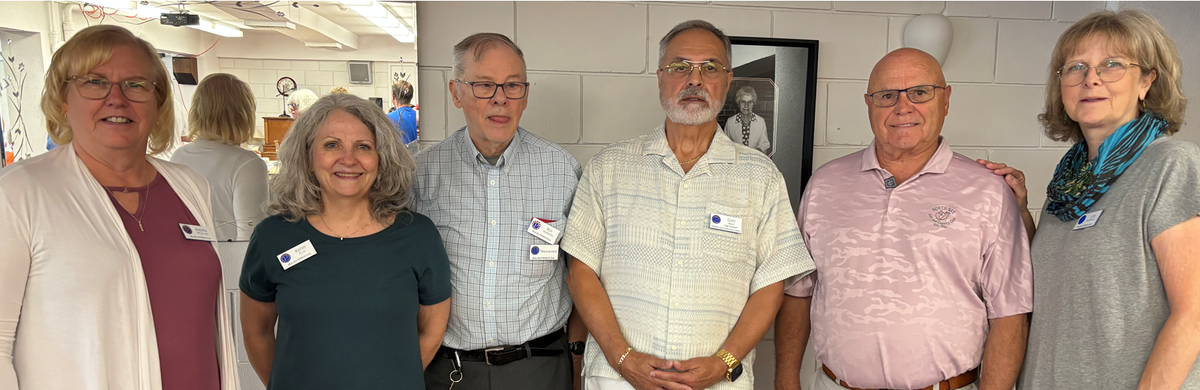 Connecting Retirees Through Friendship and Fun