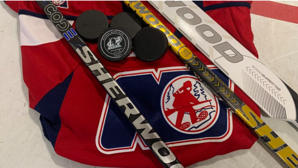 Trappers win opener at Central Region Championship