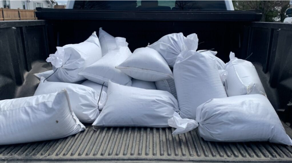 Sandbag availability continues in North Bay