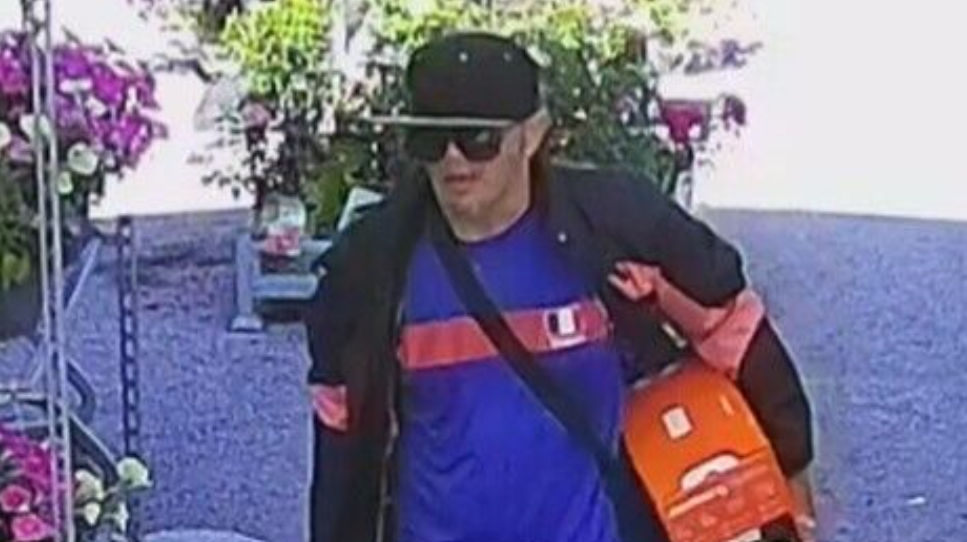 Police asking for public’s help identifying theft suspect