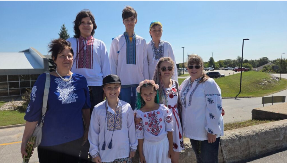 Local Ukrainian families show their pride ahead of presidential visit