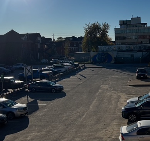 Downtown assault has police looking for suspect