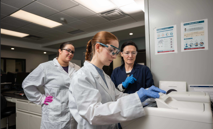 Federal investment expands genomics and biotechnology research at Canadore College