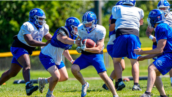North Bay football players return home with CJFL exhibition game